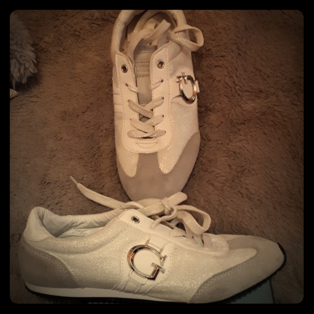 Womens Guess shoes